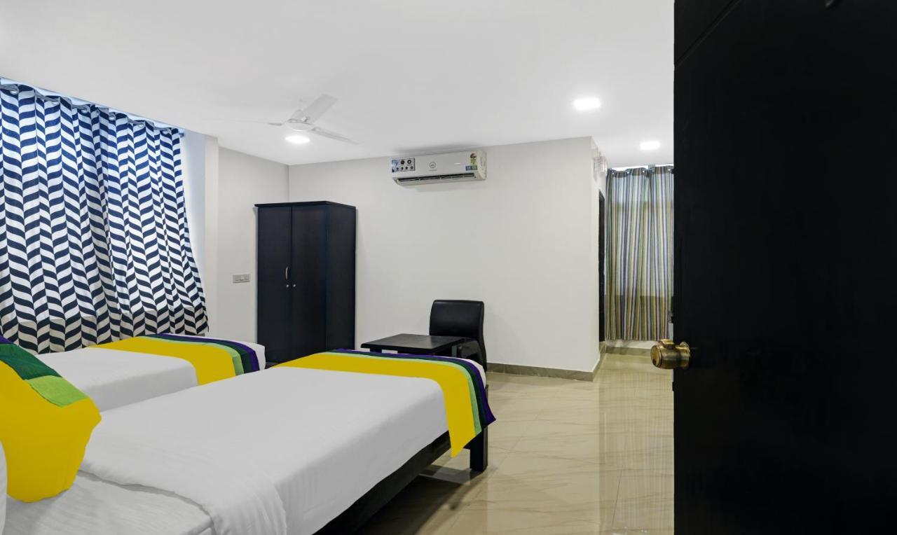 Itsy By Treebo - Lg Grand Inn Hyderabad Luaran gambar